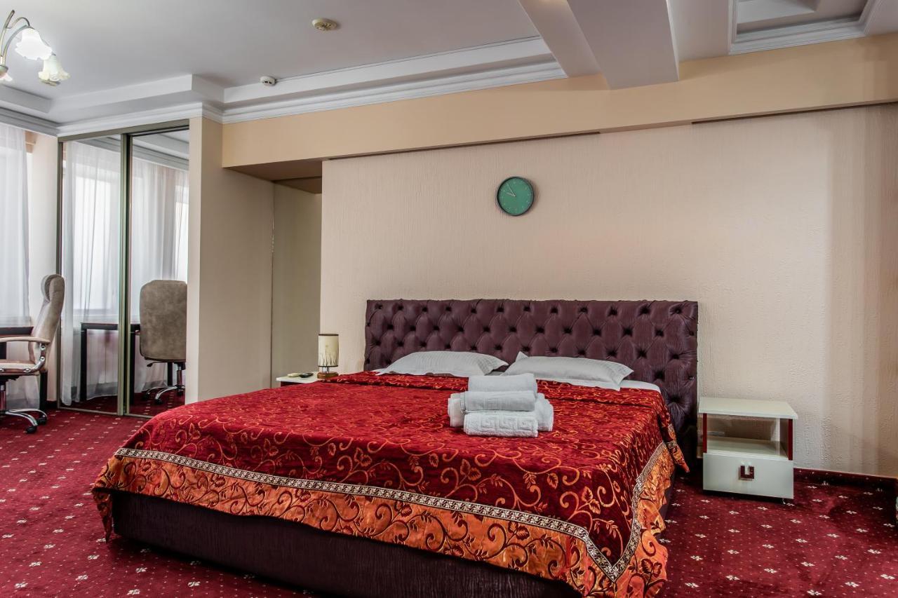 Star Rent Hotel Кишинев Екстериор снимка