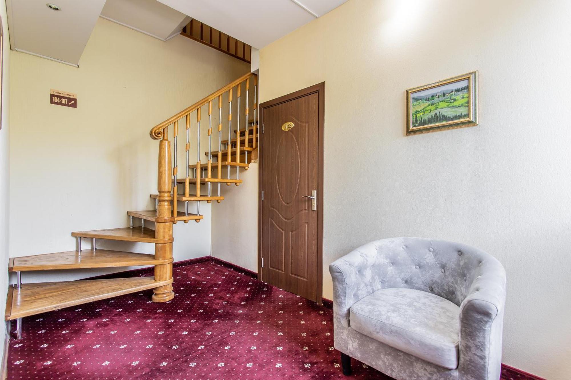 Star Rent Hotel Кишинев Екстериор снимка