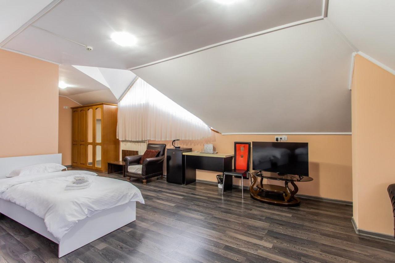 Star Rent Hotel Кишинев Екстериор снимка