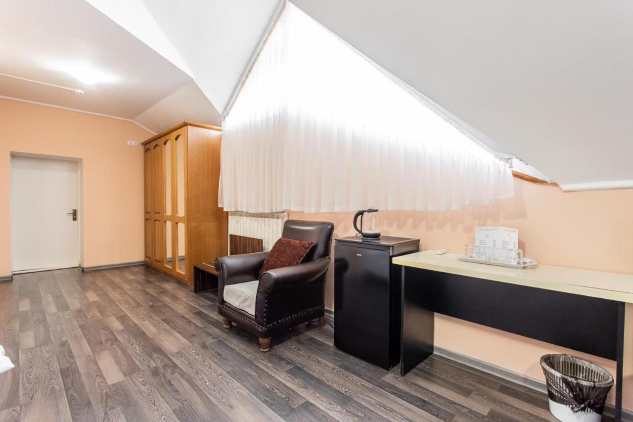 Star Rent Hotel Кишинев Екстериор снимка