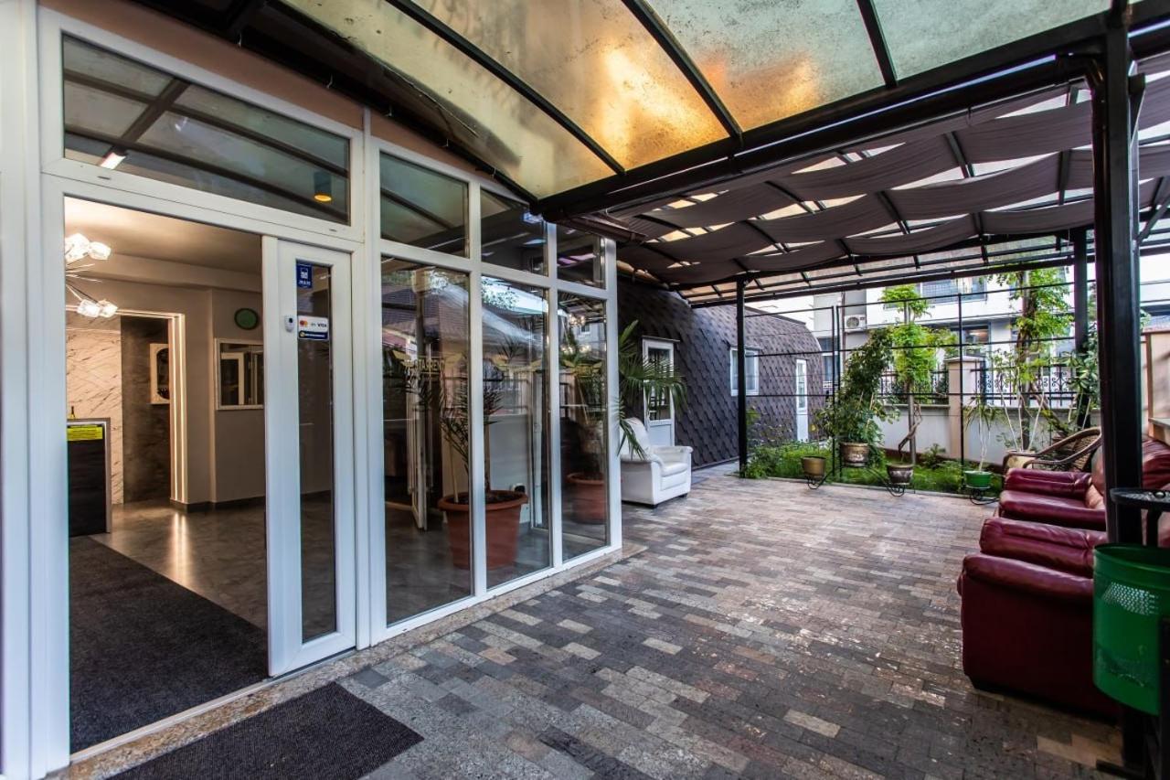 Star Rent Hotel Кишинев Екстериор снимка