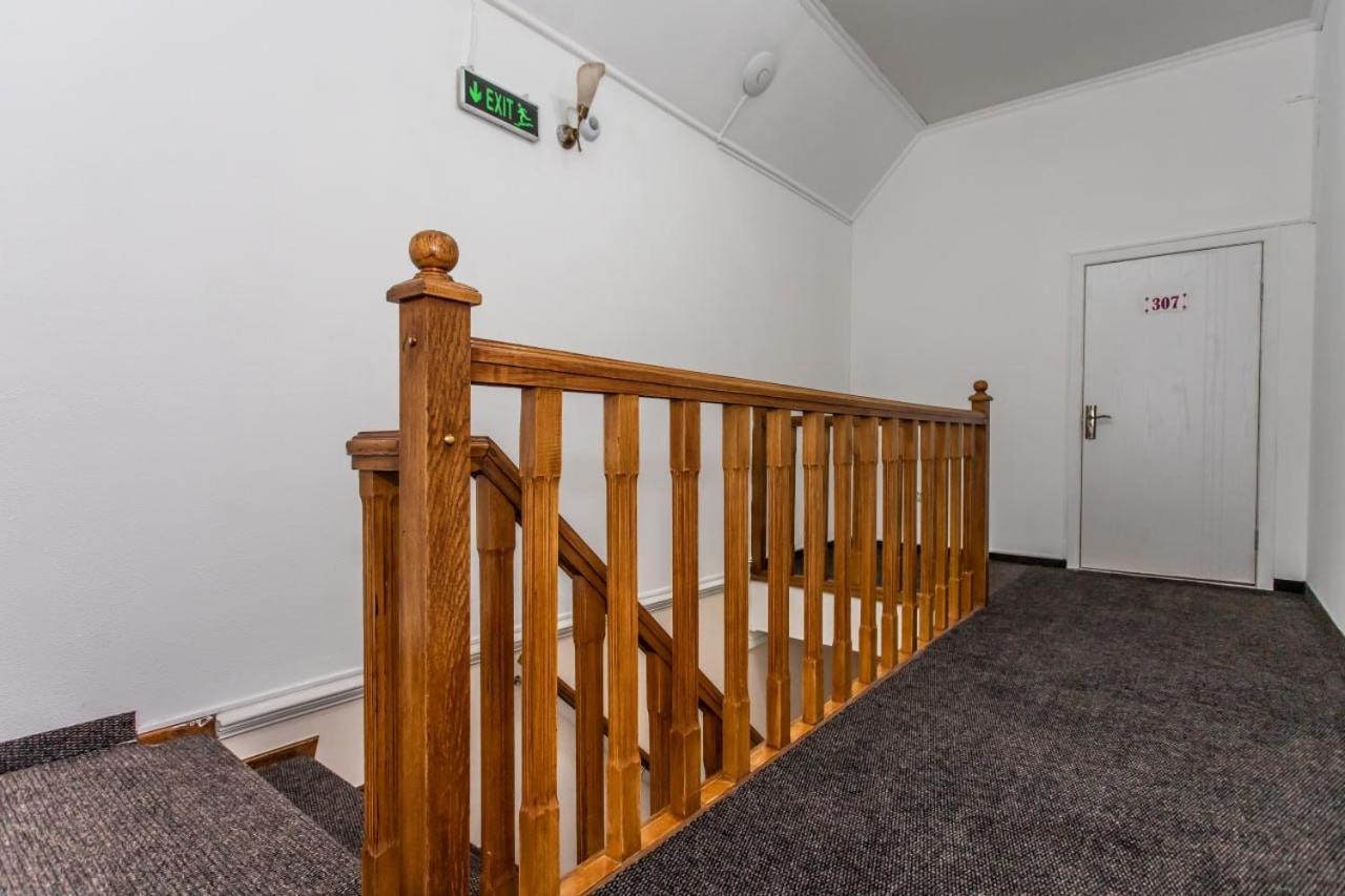 Star Rent Hotel Кишинев Екстериор снимка