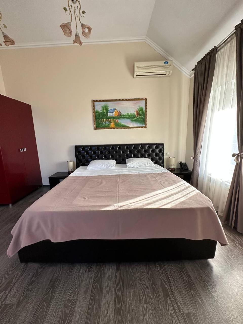 Star Rent Hotel Кишинев Стая снимка