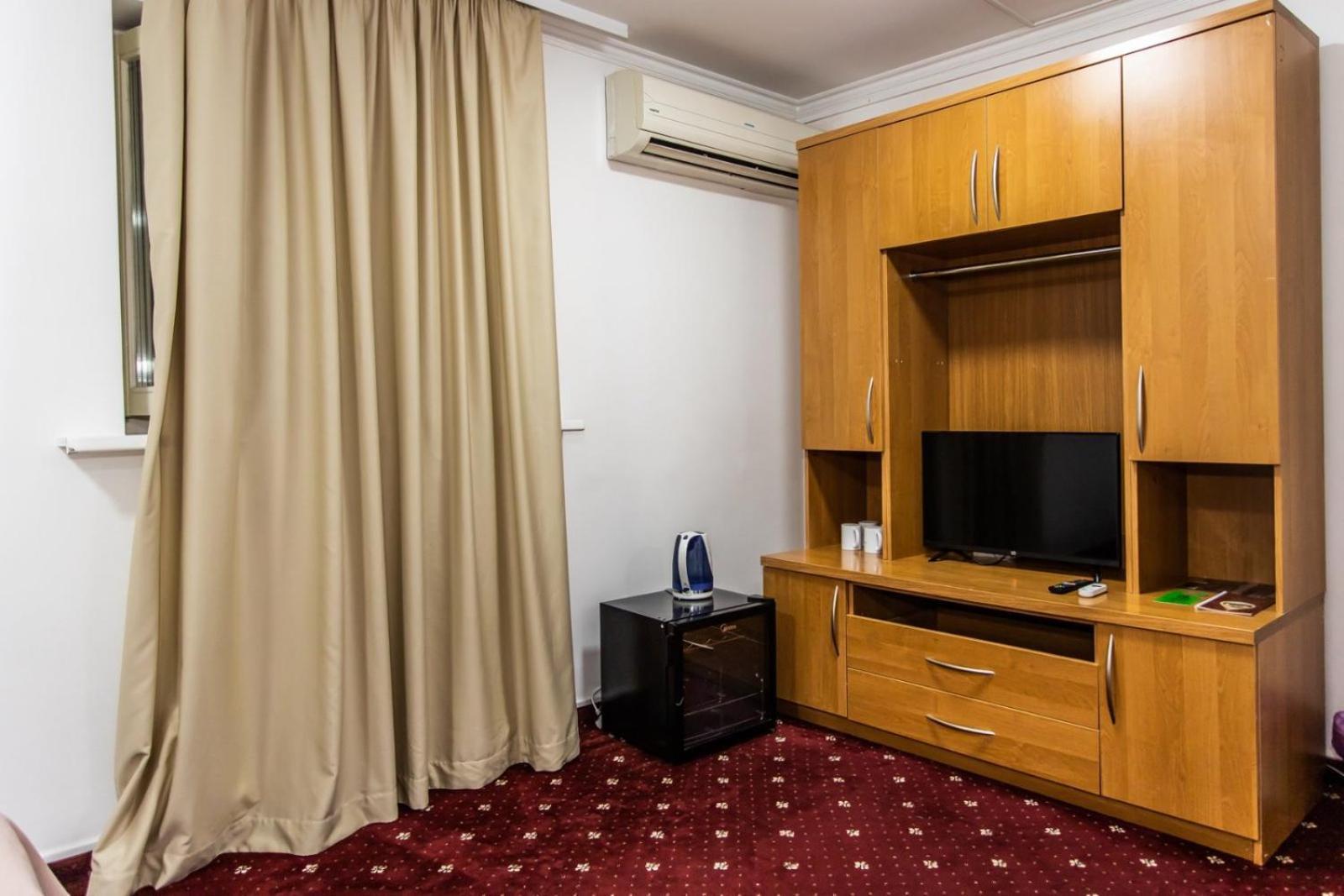 Star Rent Hotel Кишинев Екстериор снимка