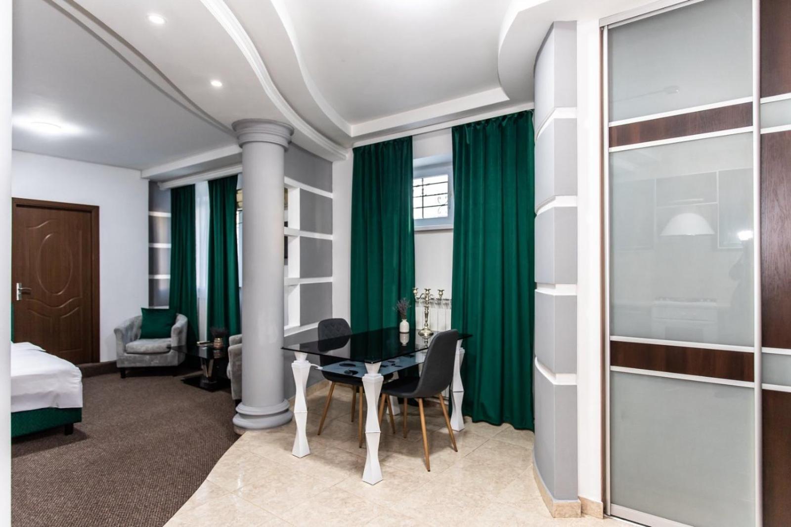 Star Rent Hotel Кишинев Екстериор снимка